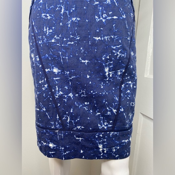 ANTONIO MELANI NWT Blue and White Sheath Dress - Picture 4 of 14